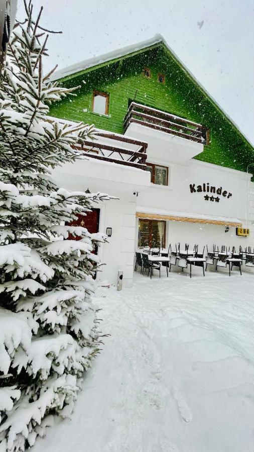 Pensiune & Restaurant Kalinder Buşteni Eksteriør bilde